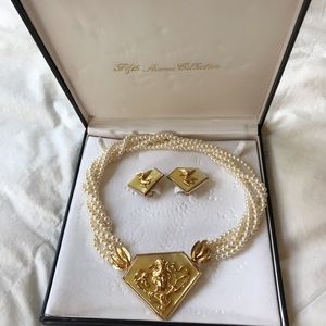 Vintage Fifth Avenue Collection Pearl necklace set